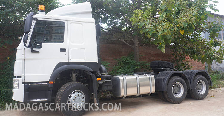 Howo 430 6x4 Truck Head for Sale in Madagascar