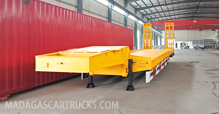 3 Axle Lowbed Trailer Truck for sale in Antananarivo Madagascar