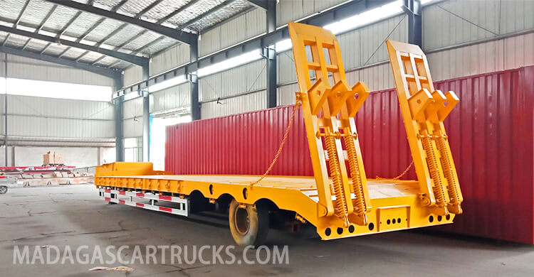 3 Axle Lowbed Trailer Truck for sale in Antananarivo Madagascar
