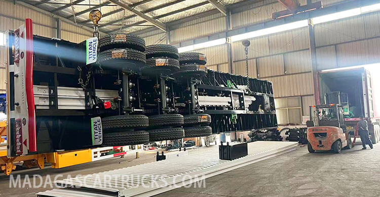 3 Axle Side Wall Grain Trailer for Sale in Madagascar