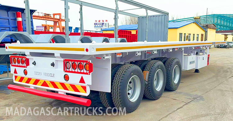 3 Axle 40 Ft Flatbed Semi Trailer for Sale in Madagascar