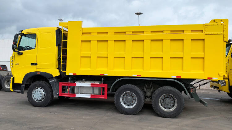 Sinotruk Howo A7 6x4 Dump Truck for Sale Price in Madagascar