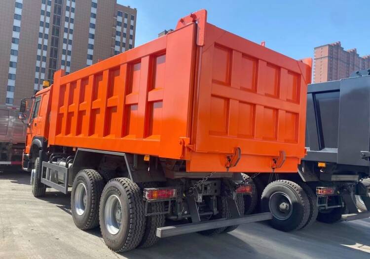 Howo 6x4 Dump Truck for Sale in Madagascar