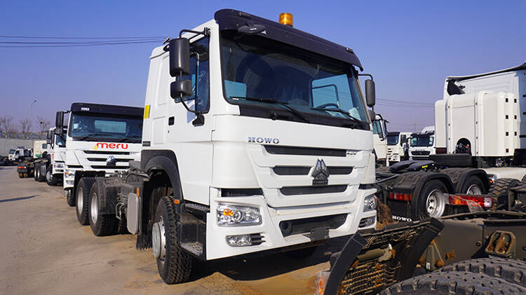 Sinotruk Howo 400 6x4 Tractor Truck for Sale Prix in Madagascar