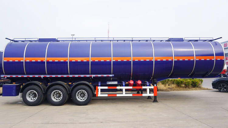 Semi Fuel Tanks | Fuel Semi Tanker Trailer for Sale in Madagasca