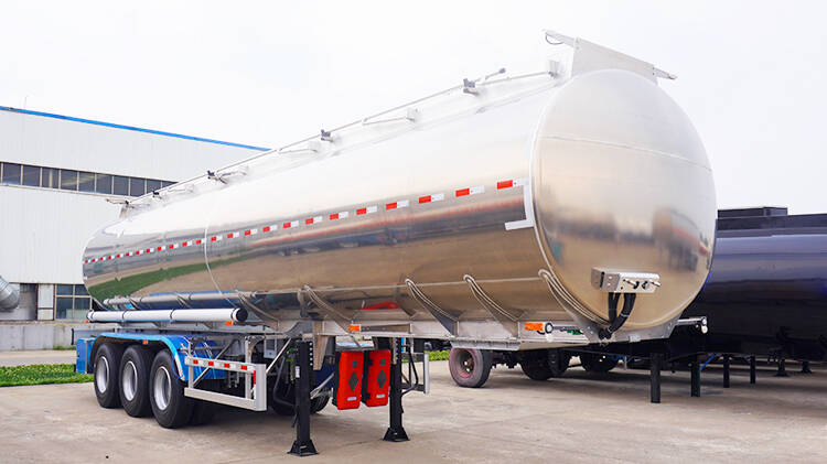 Aluminum Chemical Tanker Trailer for Sale in Madagascar 