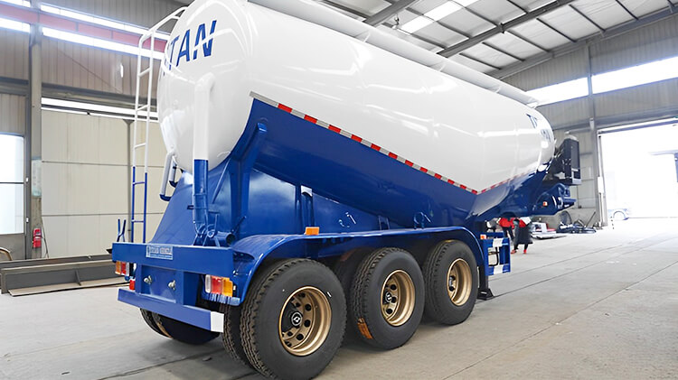 3 Axle Bulker Trailer for Sale in Toamasina Madagascar