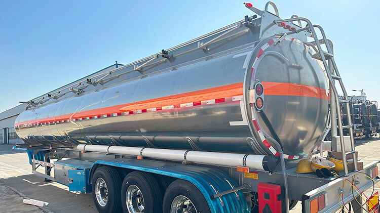 CIMC 45000 Liters Diesel Tanker Trailer for Sale in Madagascar